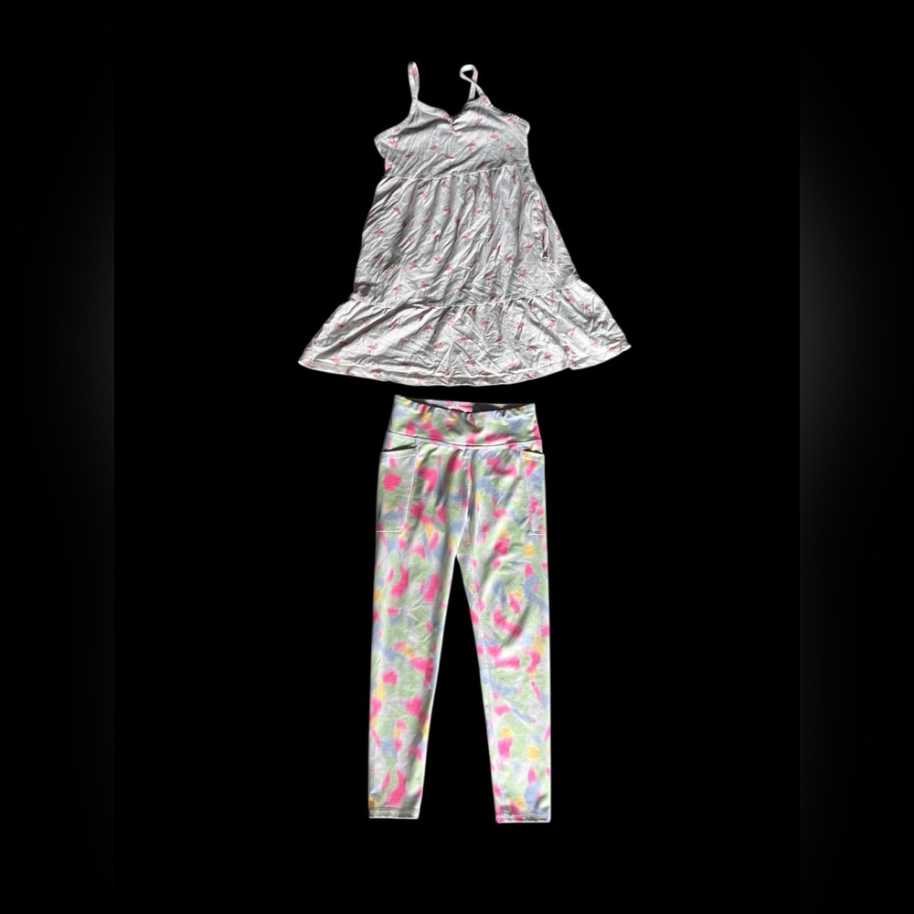 ✨White and pink floral print leggings and top set✨